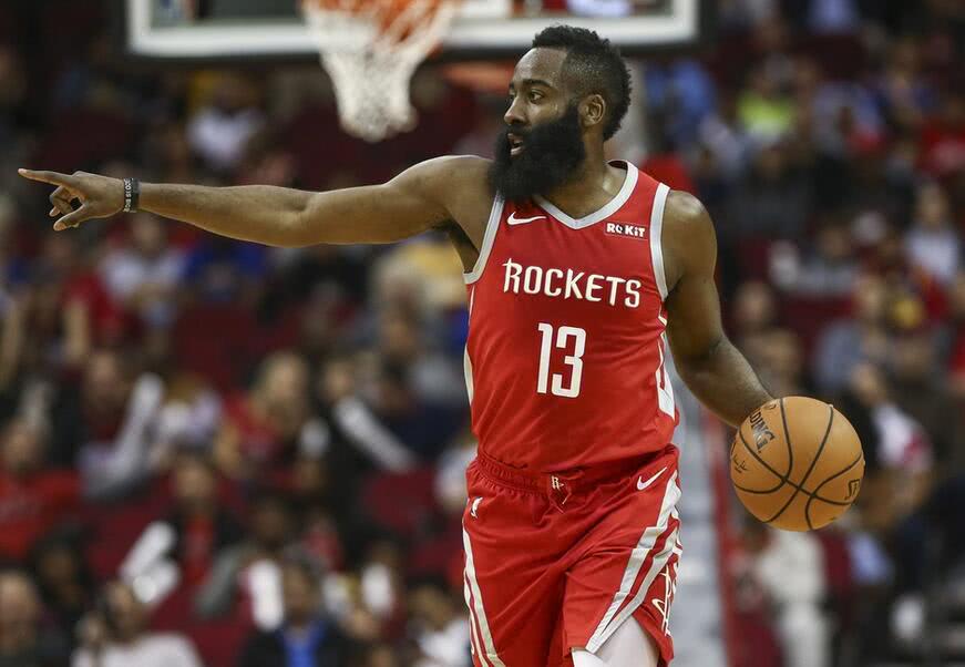 费德勒在日本队比赛中出色发挥，领先优势明显引发热议！的简单介绍爱游戏体育赛事直播