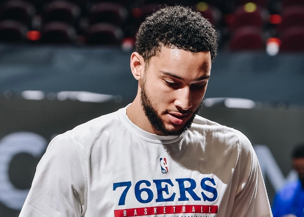 关于Ming遭遇三连败，皇家马德里教练面临压力！的信息爱游戏官方注册