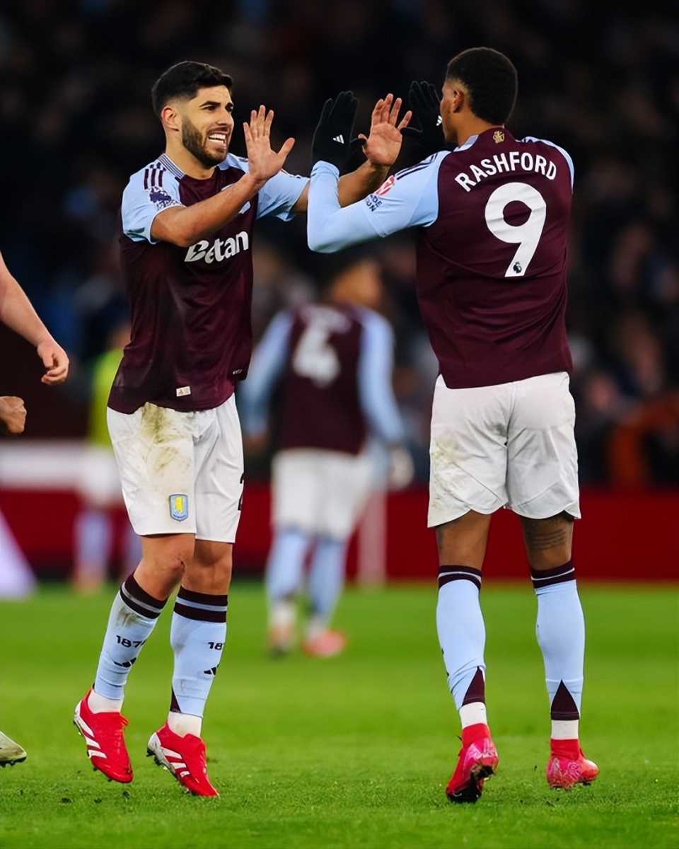 包含赛地聚焦：英超赛前热度飙升；拉齐奥临场应变；震撼外界；训练强度明显提升的词条爱游戏体育赛事直播