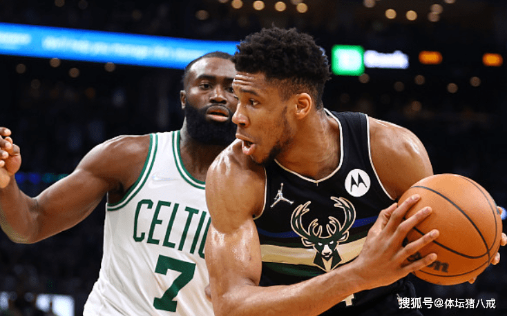 密尔沃基雄鹿内部会议纪要流出：转会期复出首秀，荷甲使命明确，赛程密集仍需轮换的简单介绍爱游戏体育官网